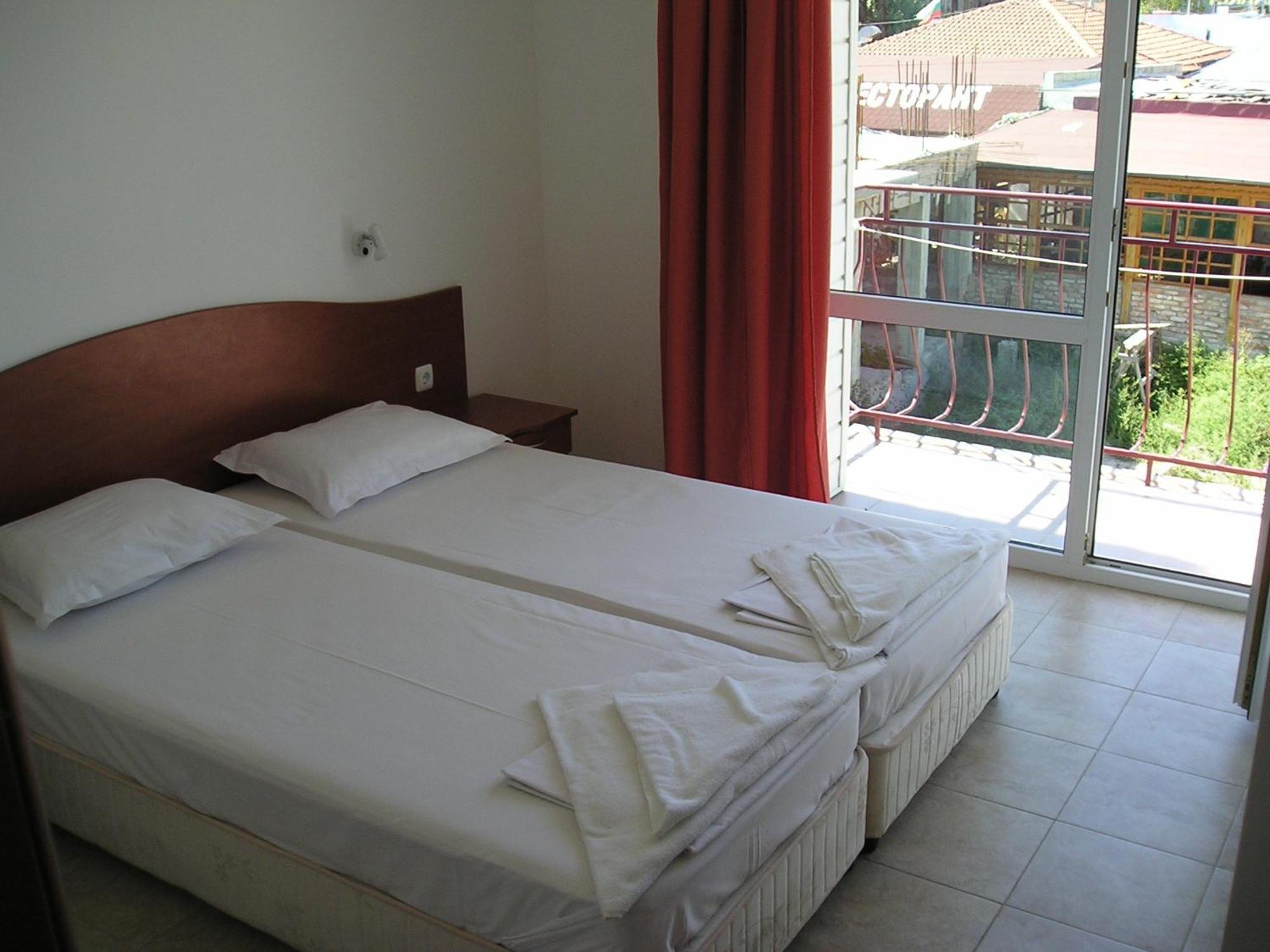 Hotel Morski Dar Kranevo Bagian luar foto